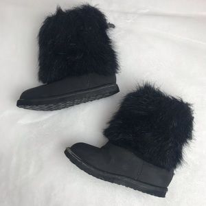 Girls Black Boots with Fur Trim